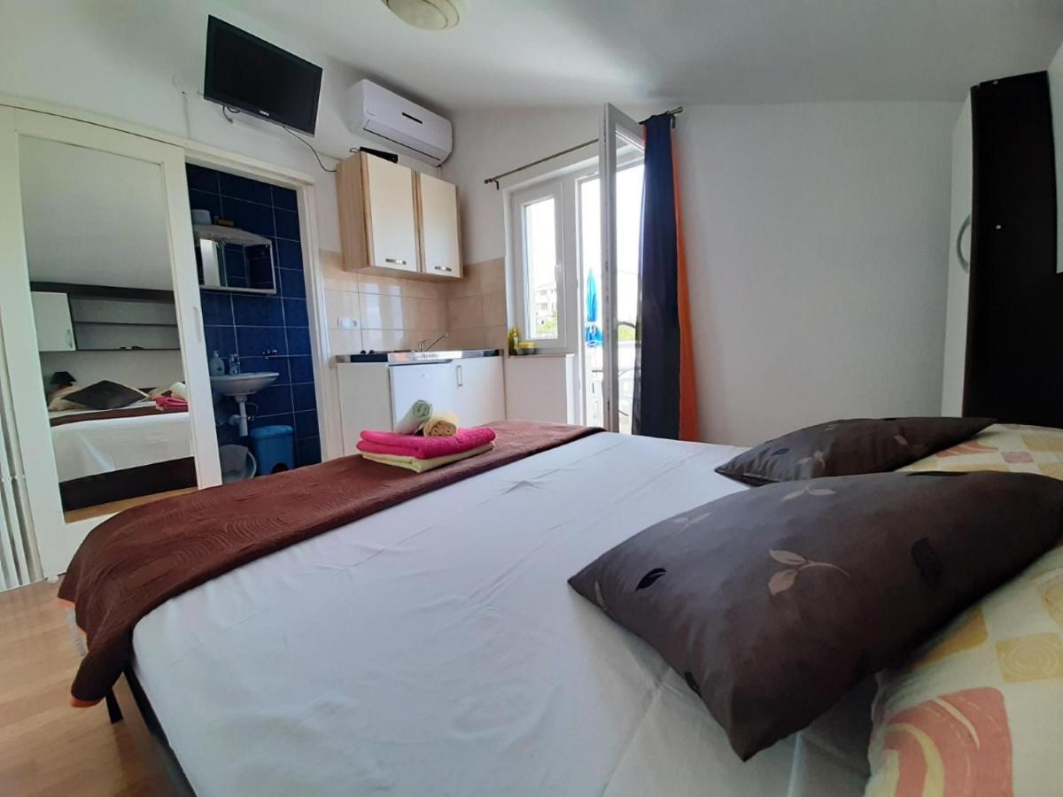Apartments & Rooms Milena ヴォディツェ エクステリア 写真