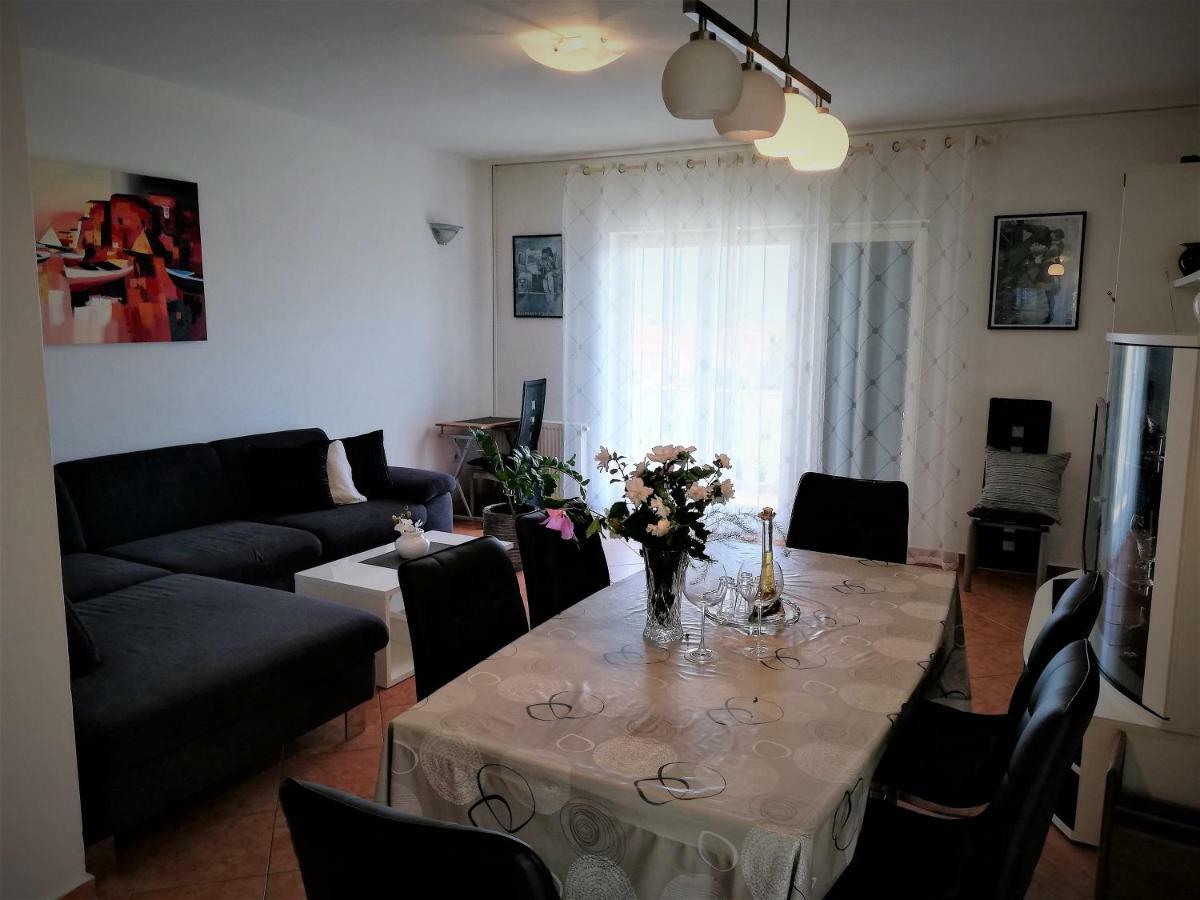 Apartments & Rooms Milena ヴォディツェ エクステリア 写真